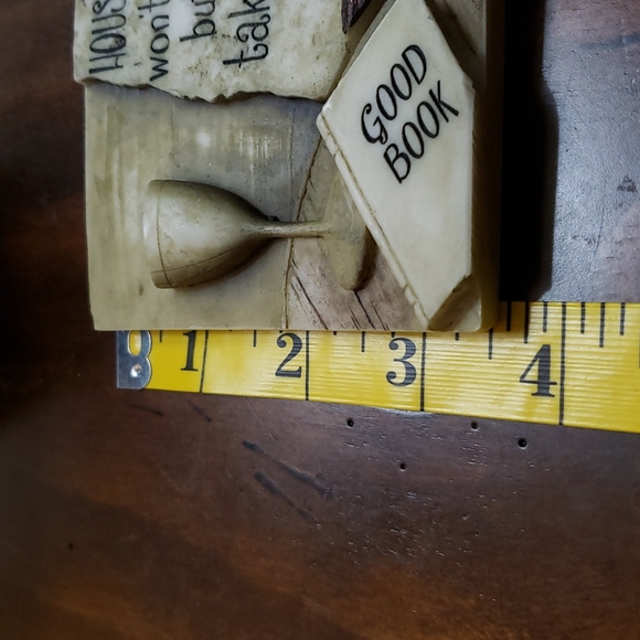 3 Desk Decors - Picture 7 of 8